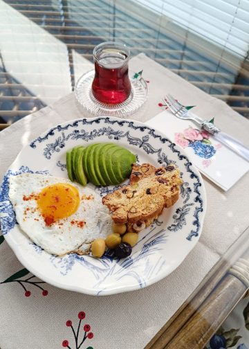 Hearty Breakfast with Avocado and Tea